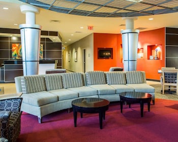 Cambria Hotel Traverse City,Traverse City>>Grand Traverse Bay,4 star