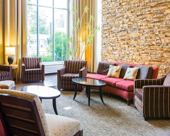 Cambria Hotel Traverse City,Traverse City>>Grand Traverse Bay,4 star