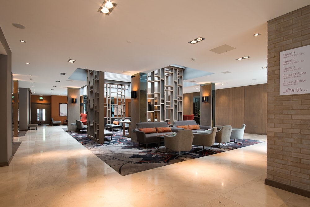 clayton hotel chiswick