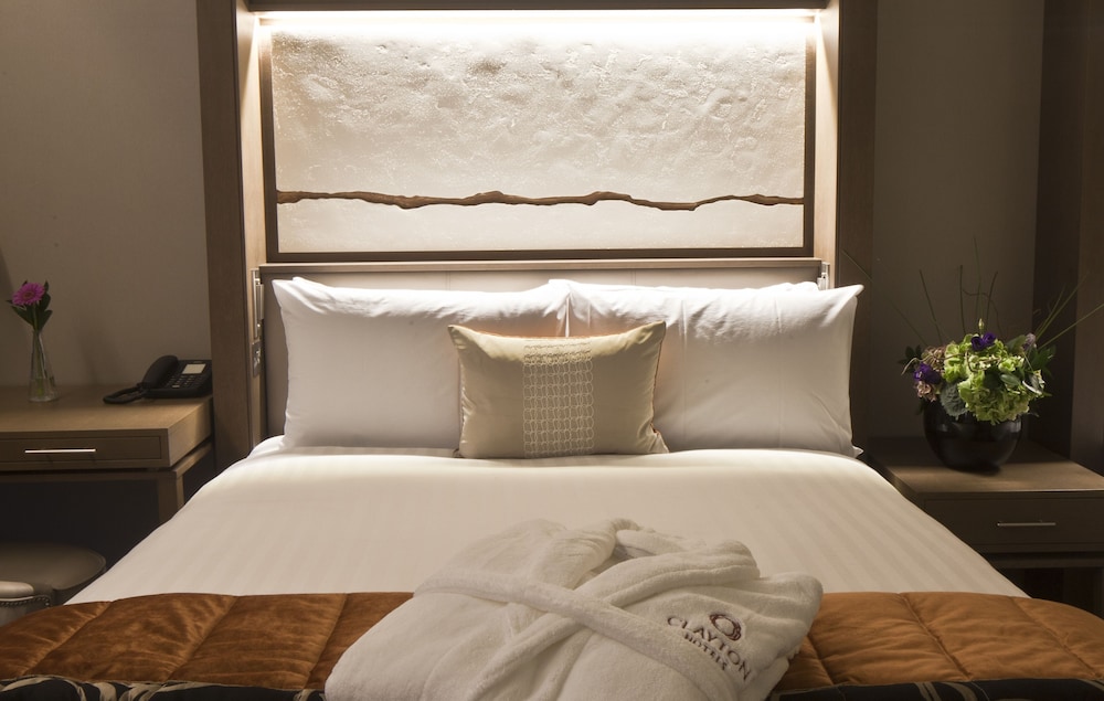 clayton hotel chiswick