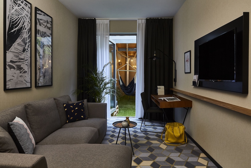 hotel indigo antwerp city centre by ihg