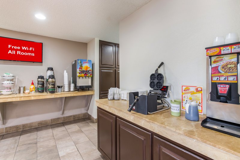 red roof inn albuquerque midtown