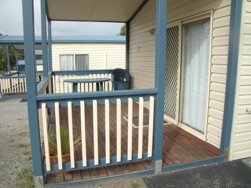 Elliston Waterloo Bay Tourist Park,Near Elliston Methodist Chapel,3 star