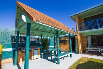 Tannum On The Beach Motel,Gladstone>>Boyne Island,3 star