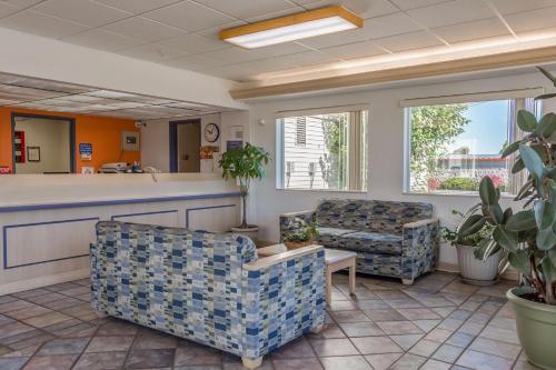 motel 6 redmond or