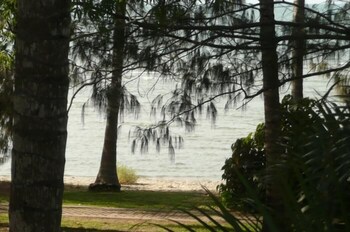 Beachside Holiday Units,Merinda>>Bowen,4 star
