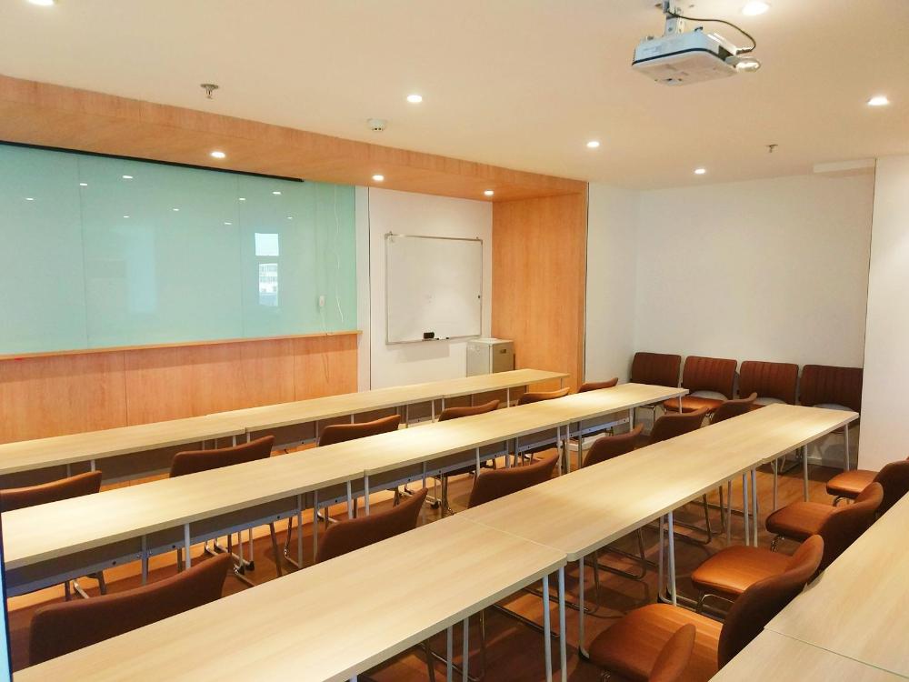 hanting hotel changchun hongqi street wanda