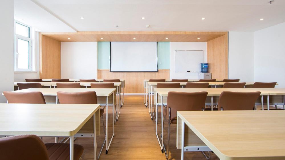 hanting hotel changchun hongqi street wanda