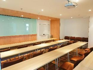 hanting hotel changchun hongqi street wanda