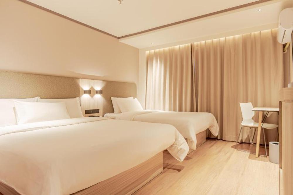 hanting hotel changchun hongqi street wanda