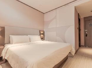 hanting hotel changchun hongqi street wanda