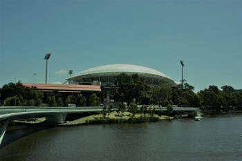Levi Adelaide Holiday Park,Vale Park>>Adelaide,4 star