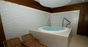 Irs Royal Apartments - Irs Kwartal Kamienic,Gdansk,4 star