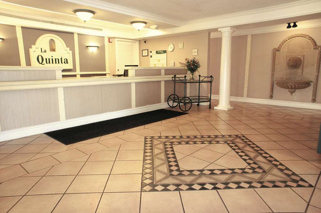 la quinta inn by wyndham columbus airport area