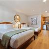 duck creek village inn