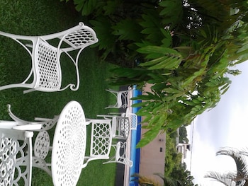 grand 7 hotel thalawathugoda