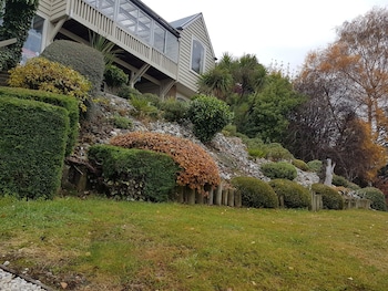 lakeview colonial motel