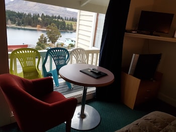 lakeview colonial motel