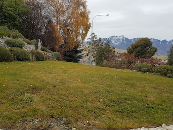 lakeview colonial motel