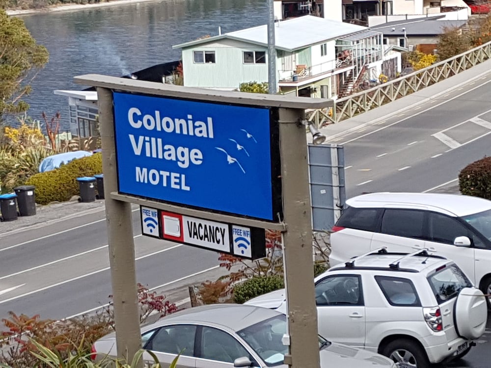 lakeview colonial motel