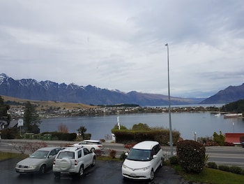 lakeview colonial motel