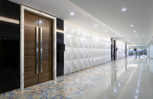 hotel santika kelapa gading