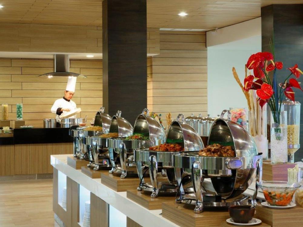 hotel santika kelapa gading