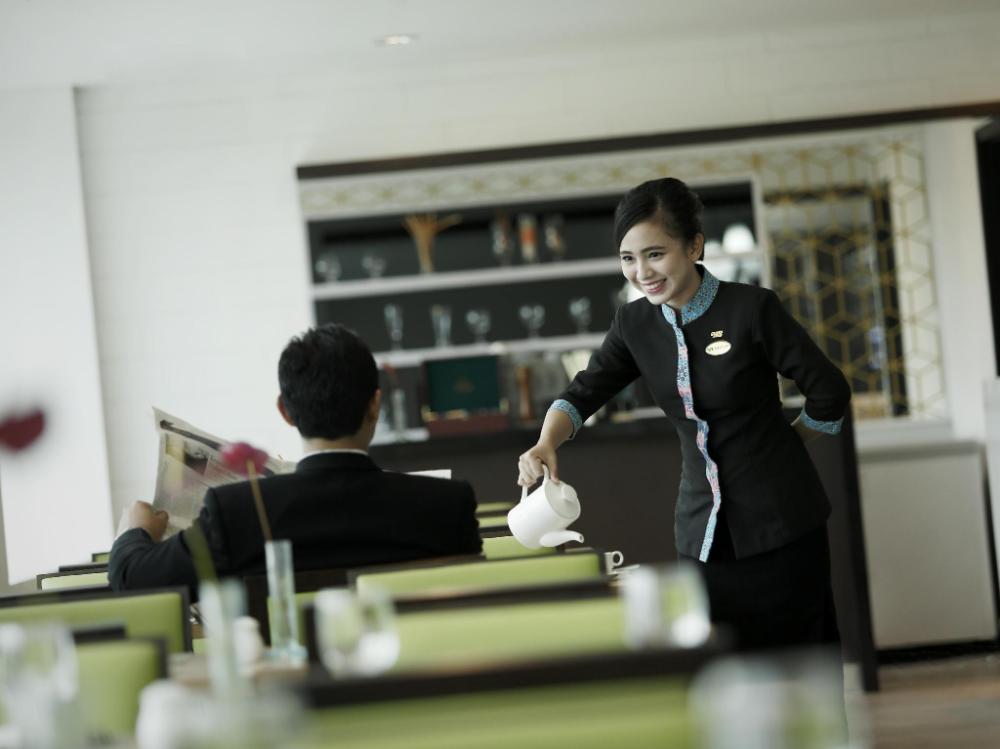 hotel santika kelapa gading