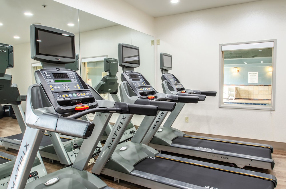 holiday inn express and suites olathe south by ihg