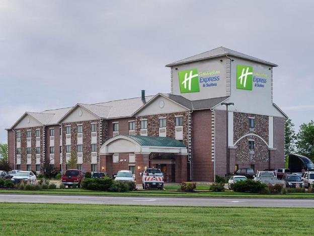 holiday inn express and suites olathe south by ihg
