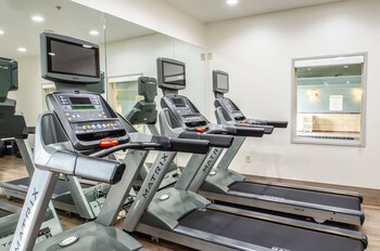 holiday inn express and suites olathe south by ihg