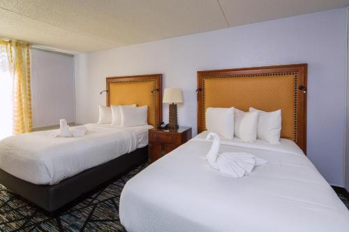 historic whispering woods hotel and conference center