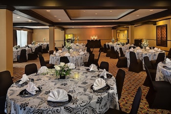 historic whispering woods hotel and conference center