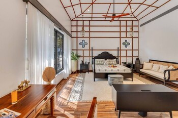 lux 3br villa in siolim 4km to beach wadi house
