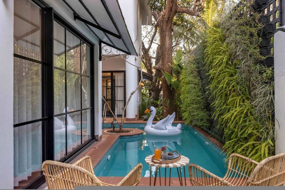 lux 3br villa in siolim 4km to beach wadi house