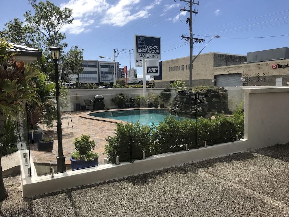 cooks endeavour motor inn