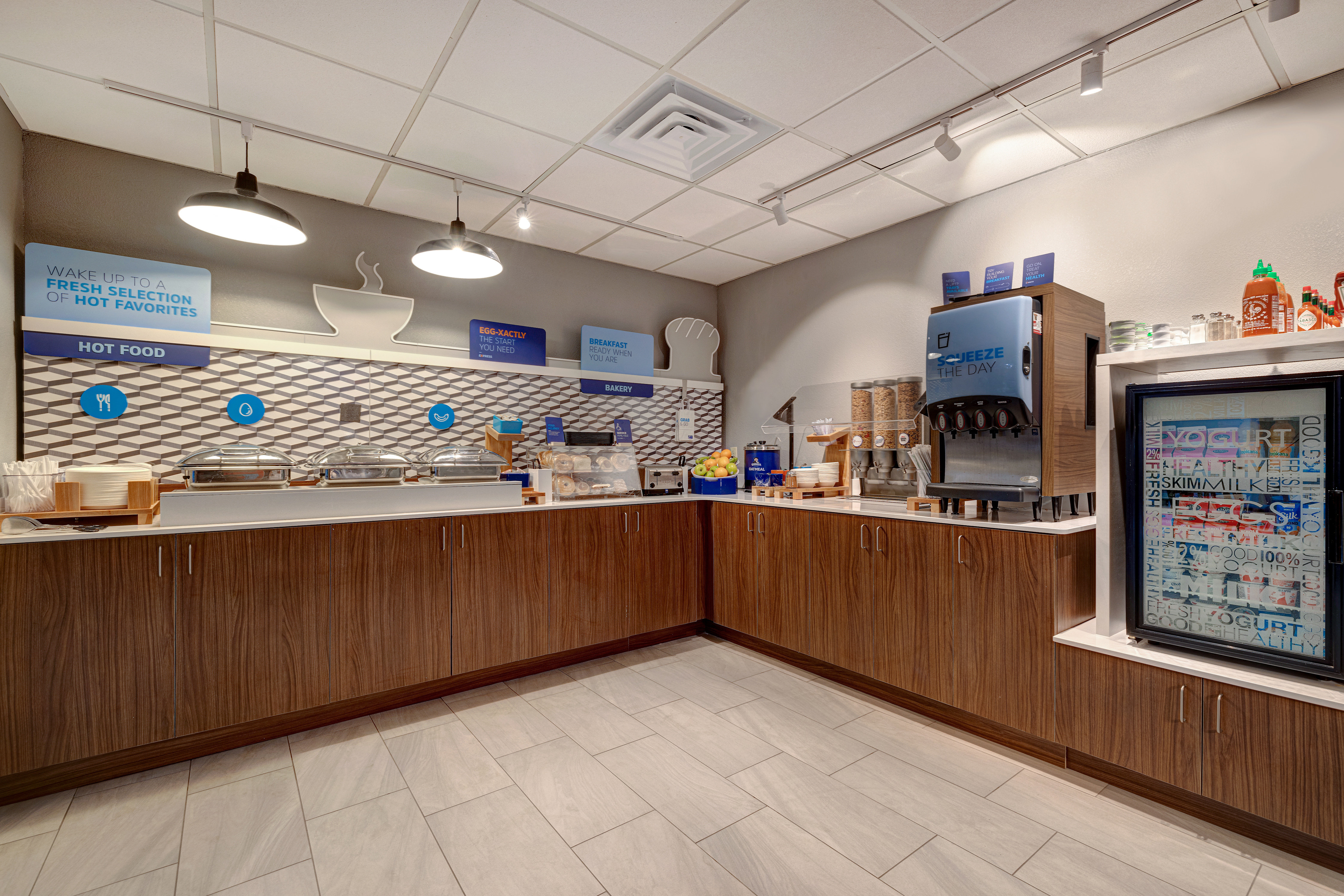 holiday inn express and suites central omaha by ihg