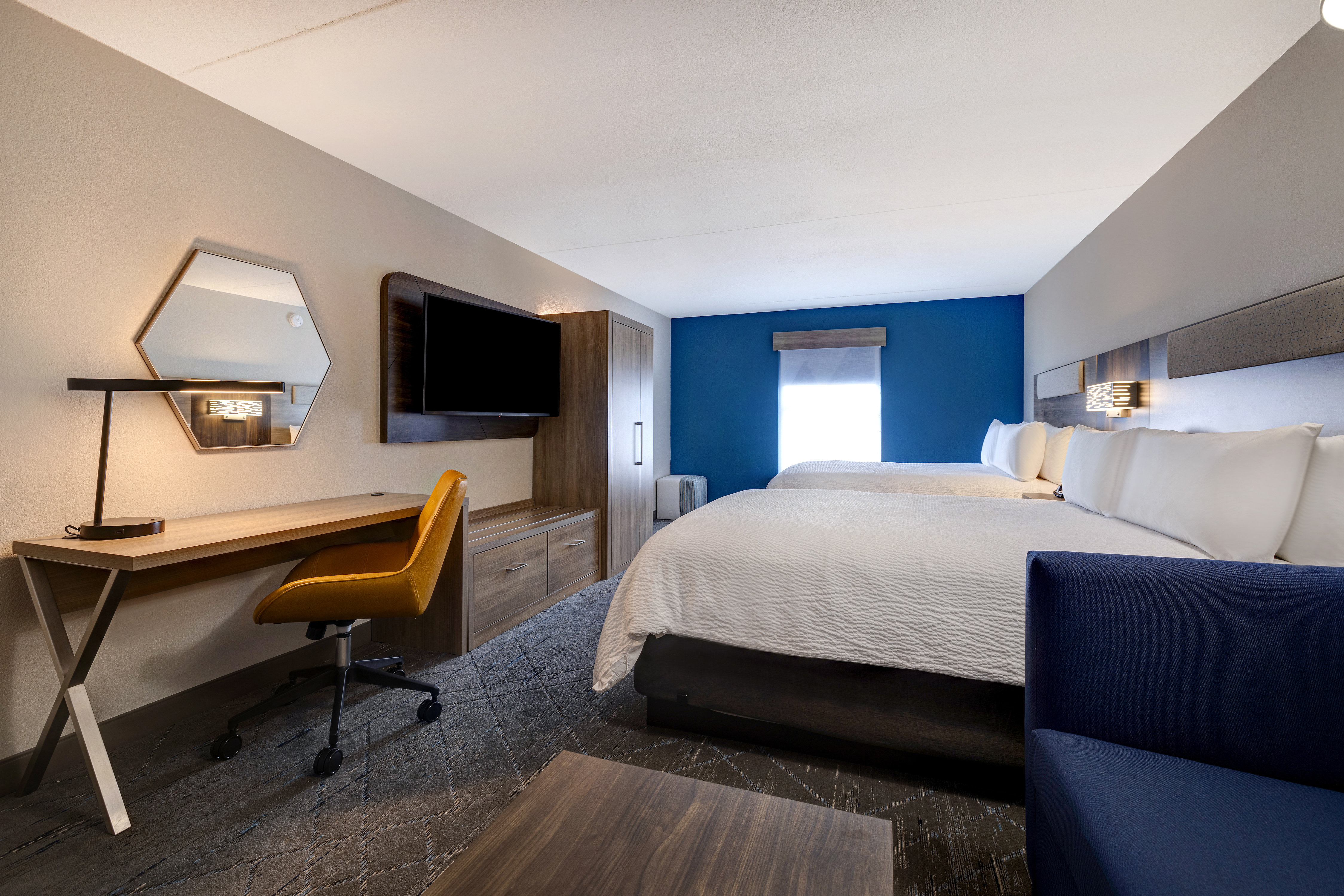 holiday inn express and suites central omaha by ihg