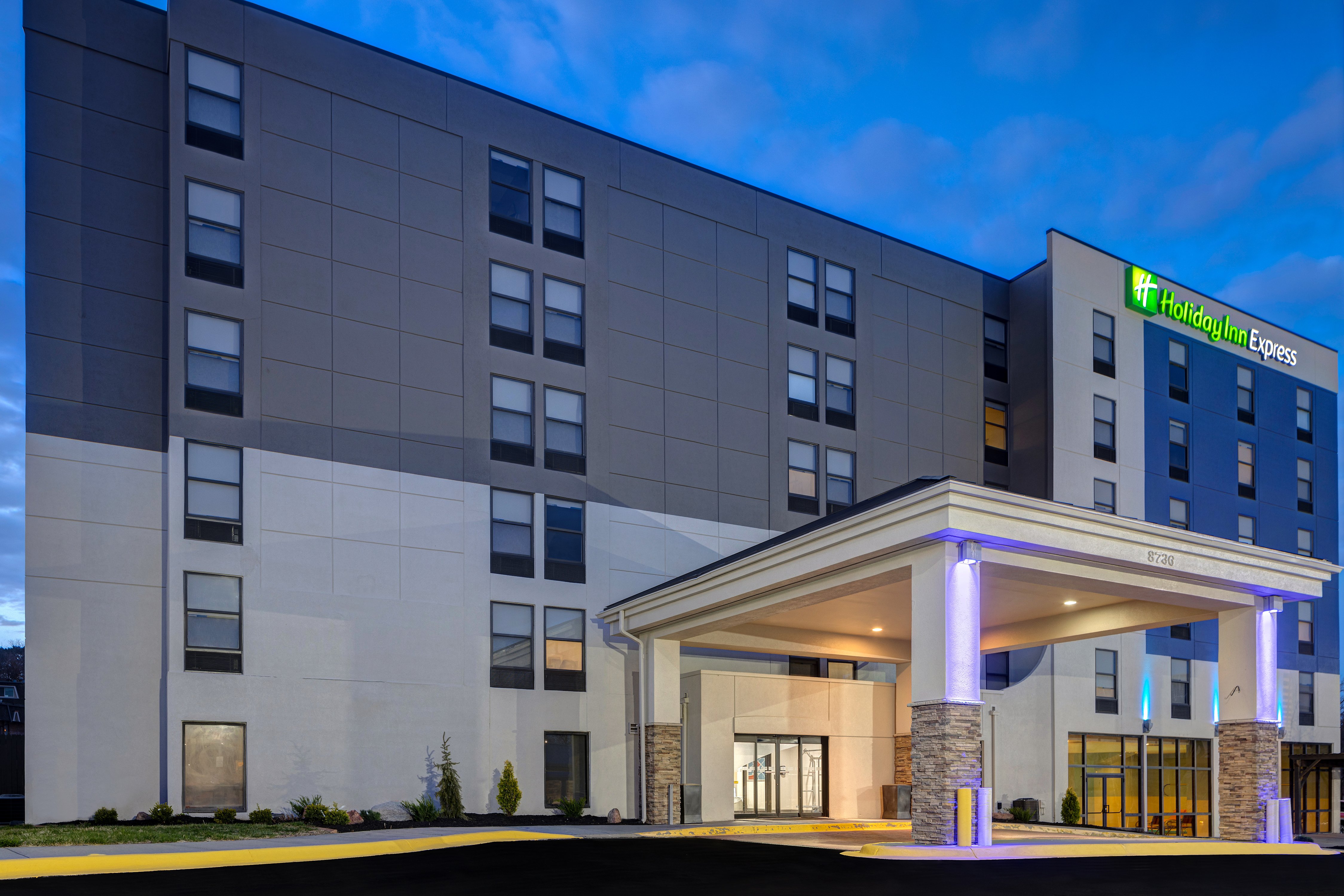 holiday inn express and suites central omaha by ihg