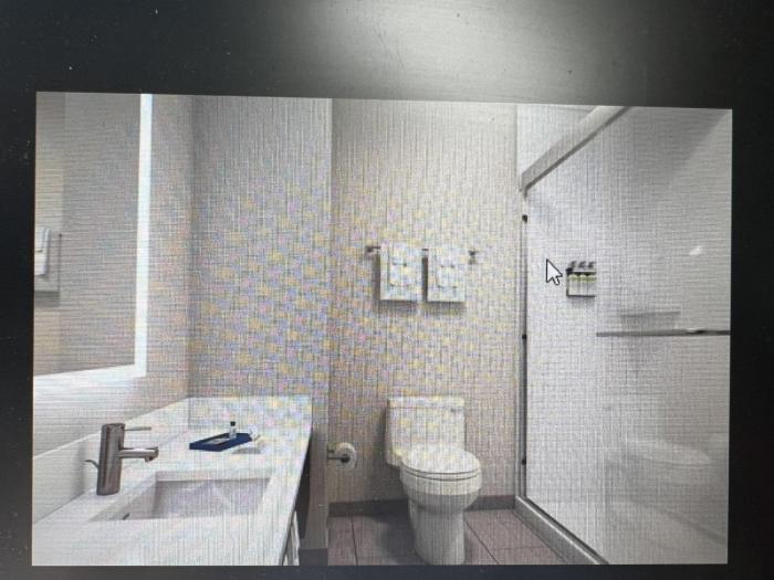 holiday inn express and suites central omaha by ihg