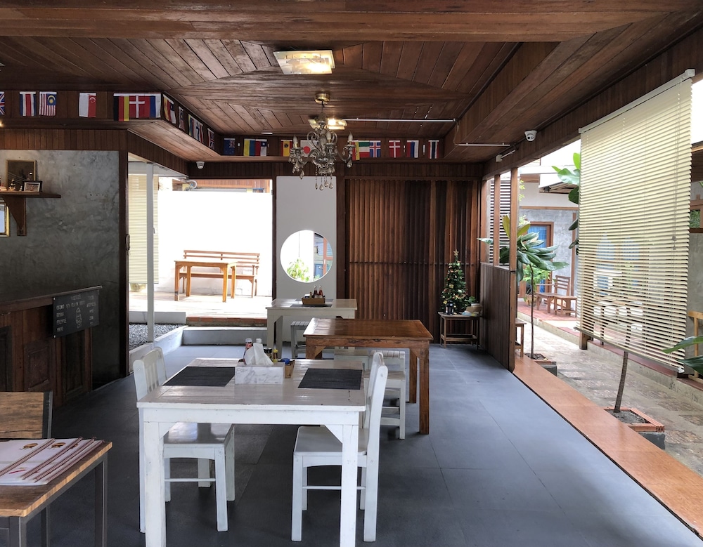 the noi guesthouse koh lipe