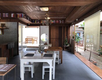 the noi guesthouse koh lipe