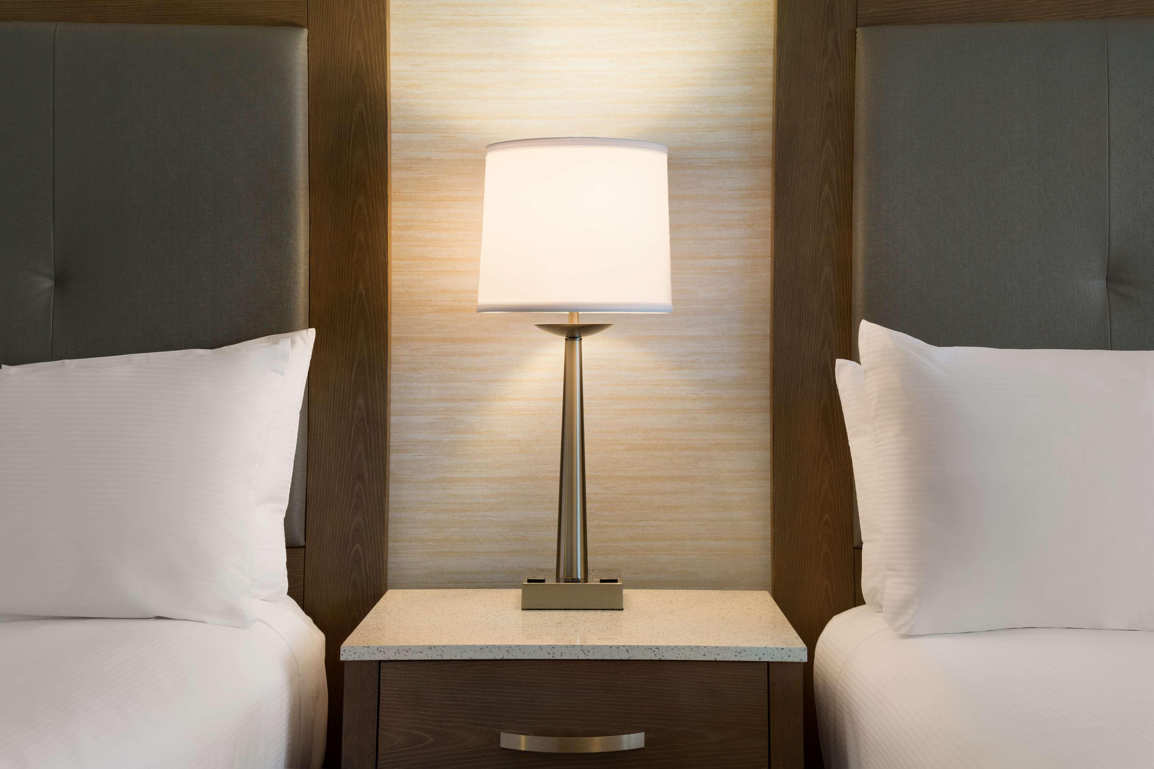 doubletree by hilton hotel albuquerque