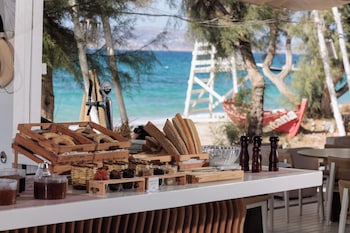 agia anna living