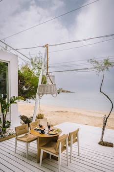 agia anna living