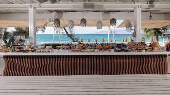 agia anna living