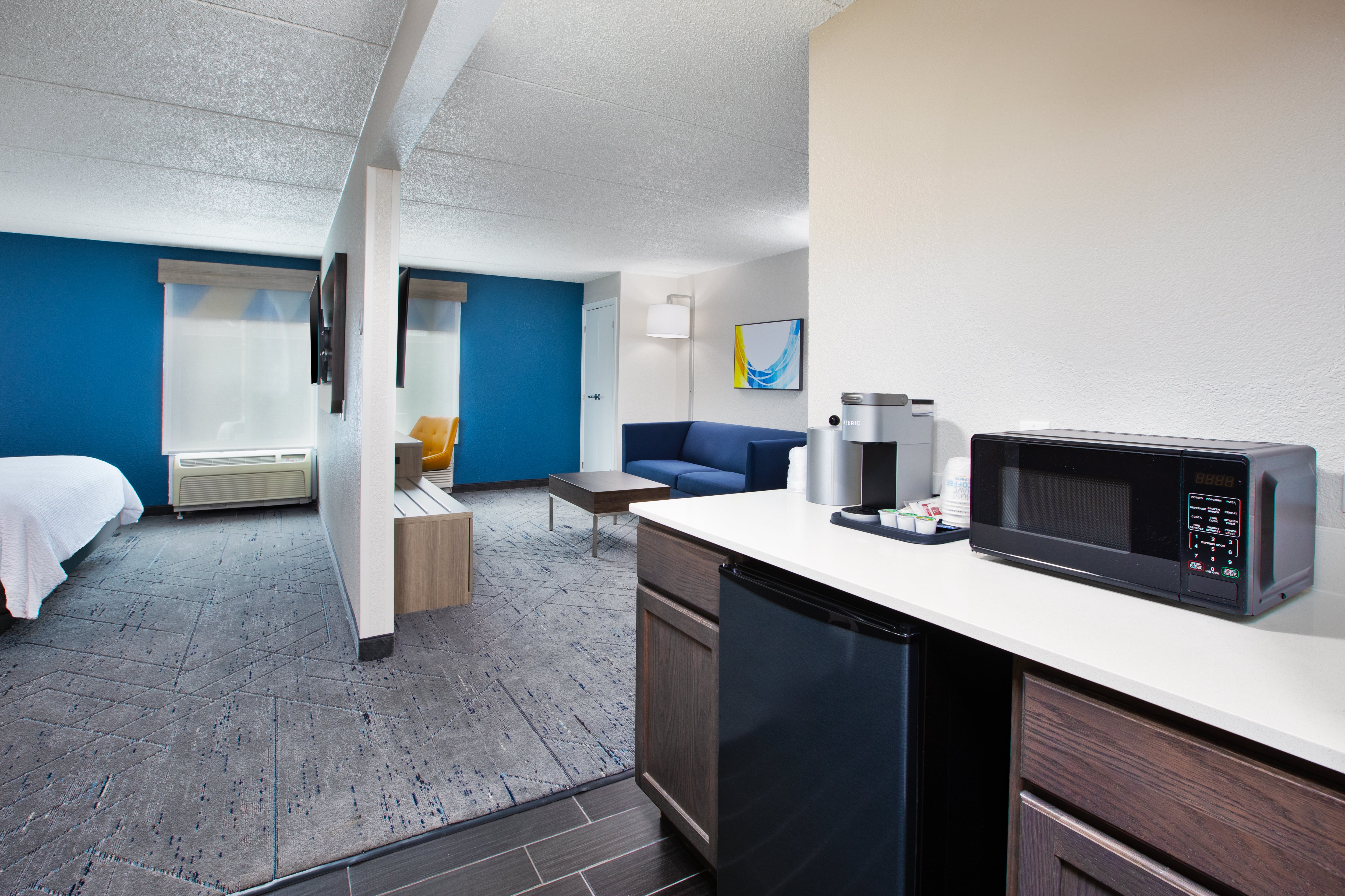 holiday inn express and suites eden prairie minneapolis