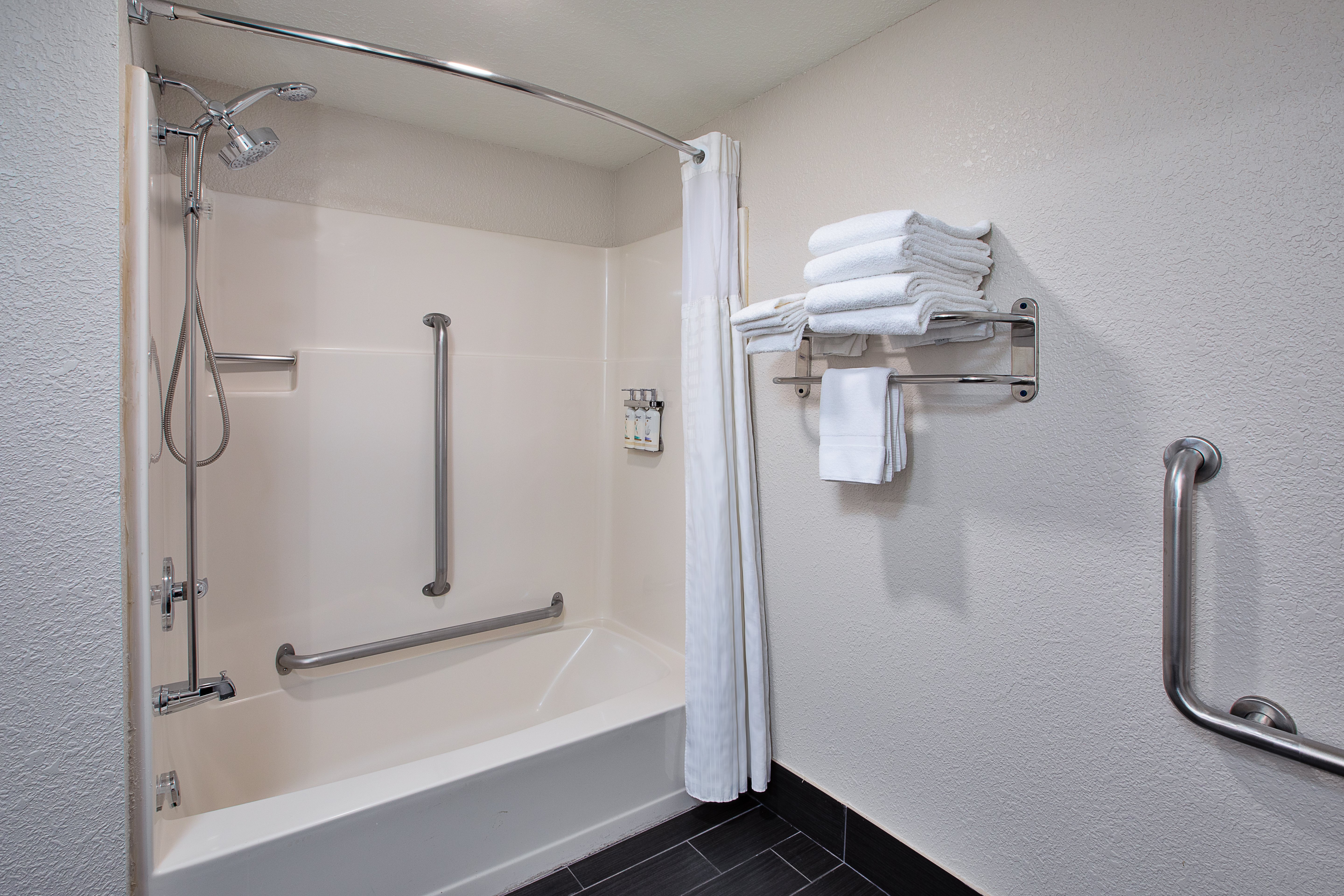 holiday inn express and suites eden prairie minneapolis