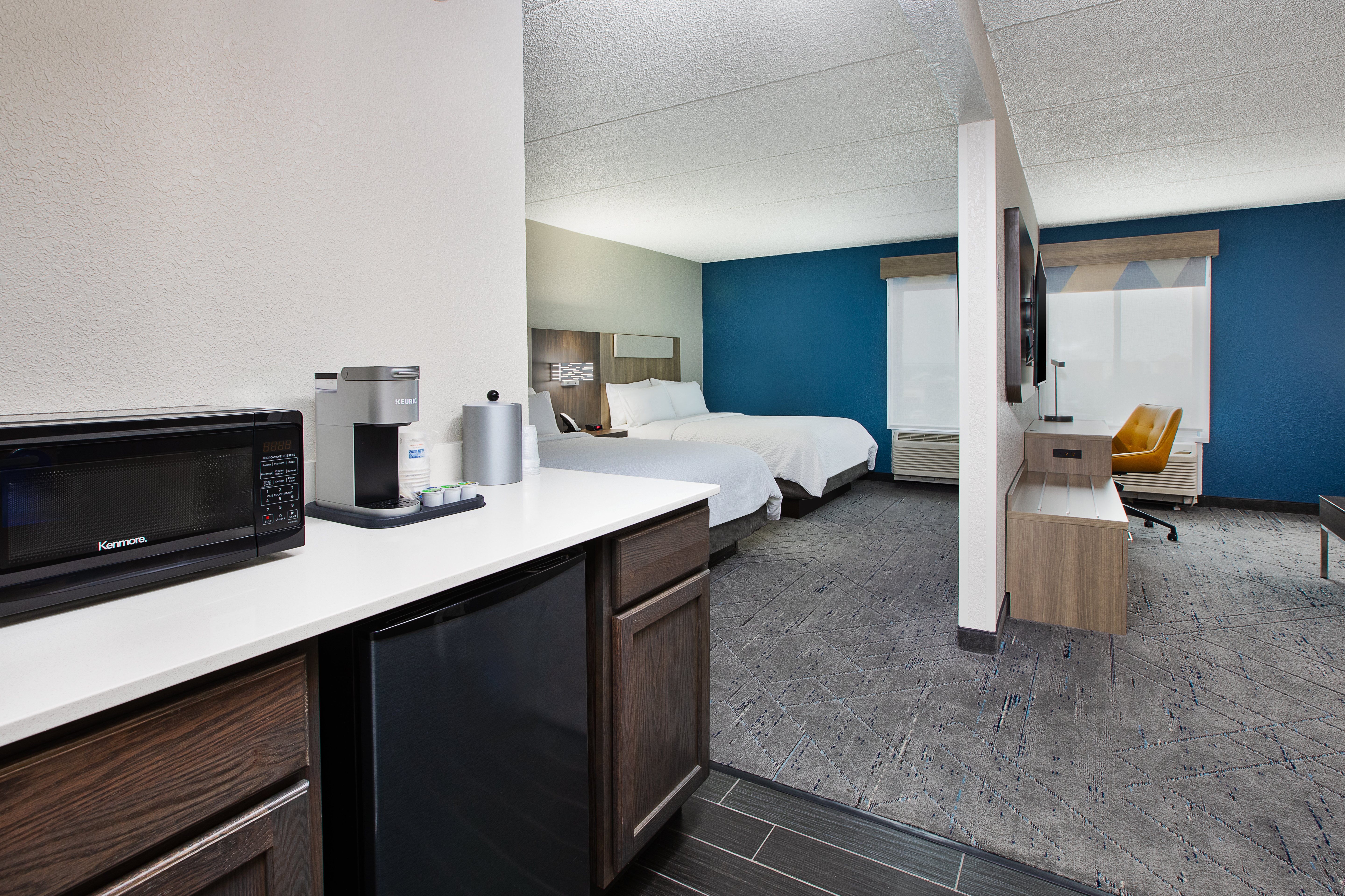 holiday inn express and suites eden prairie minneapolis