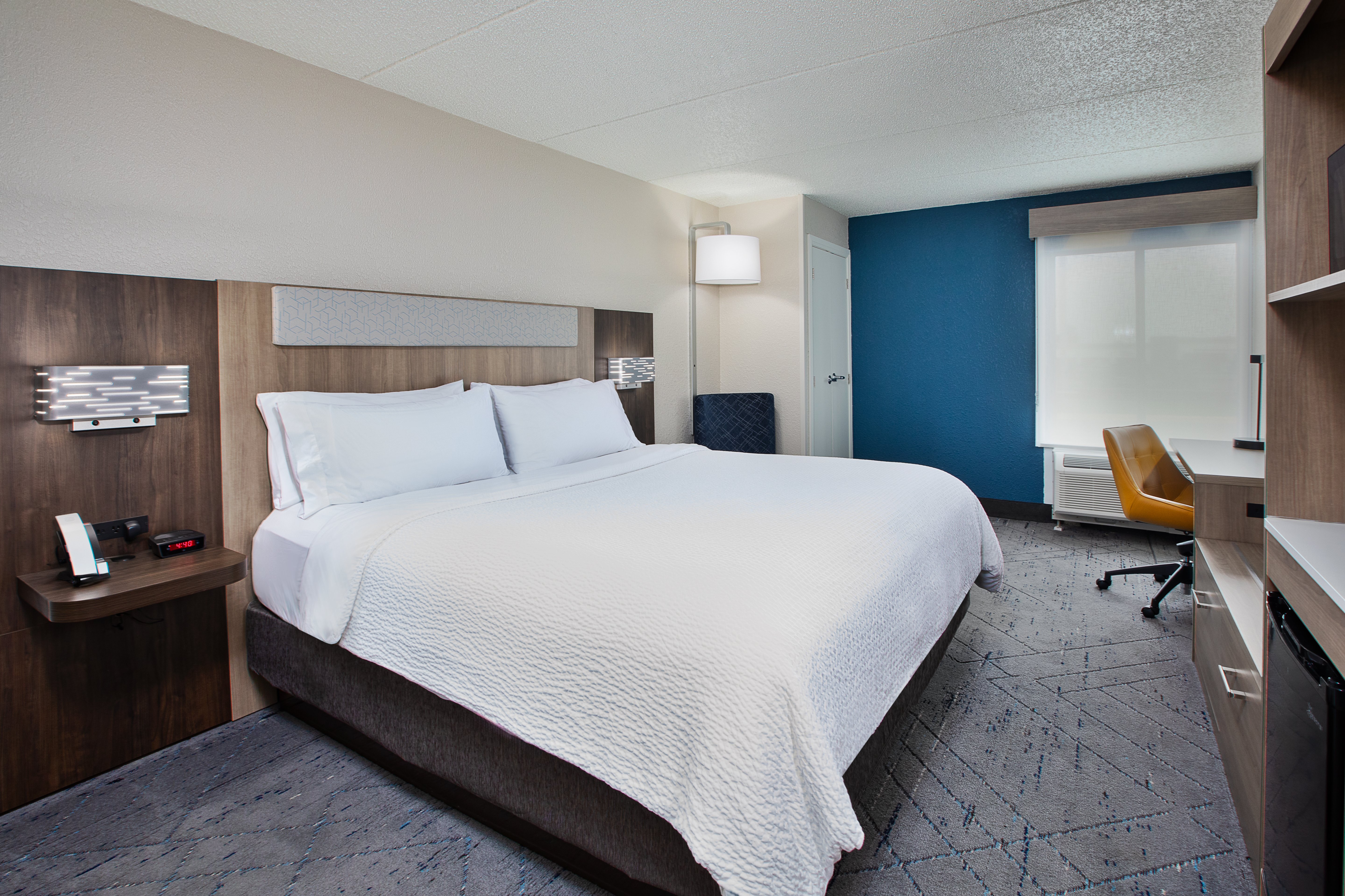 holiday inn express and suites eden prairie minneapolis